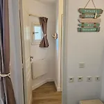 En Avec Piscine Apartman *