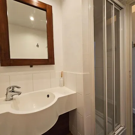 Apartment En Avec Piscine